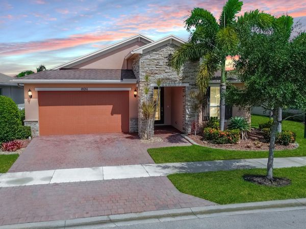 10211 SW Fernwood Avenue, Port St. Lucie, FL 34987