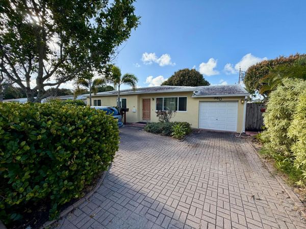 360 Forest Hill Boulevard, West Palm Beach, FL 33405