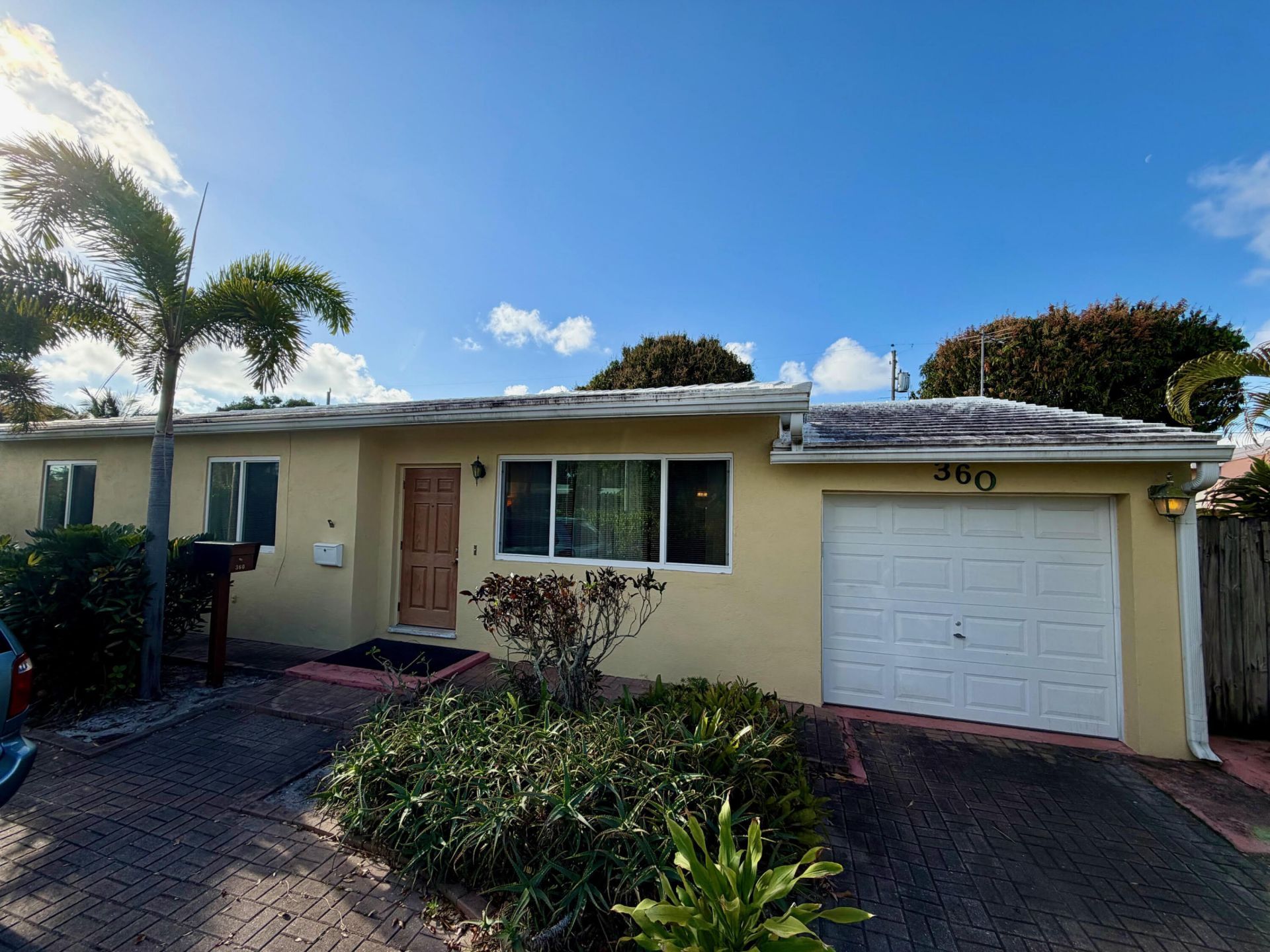 360 Forest Hill Boulevard, West Palm Beach, FL 33405 Photo