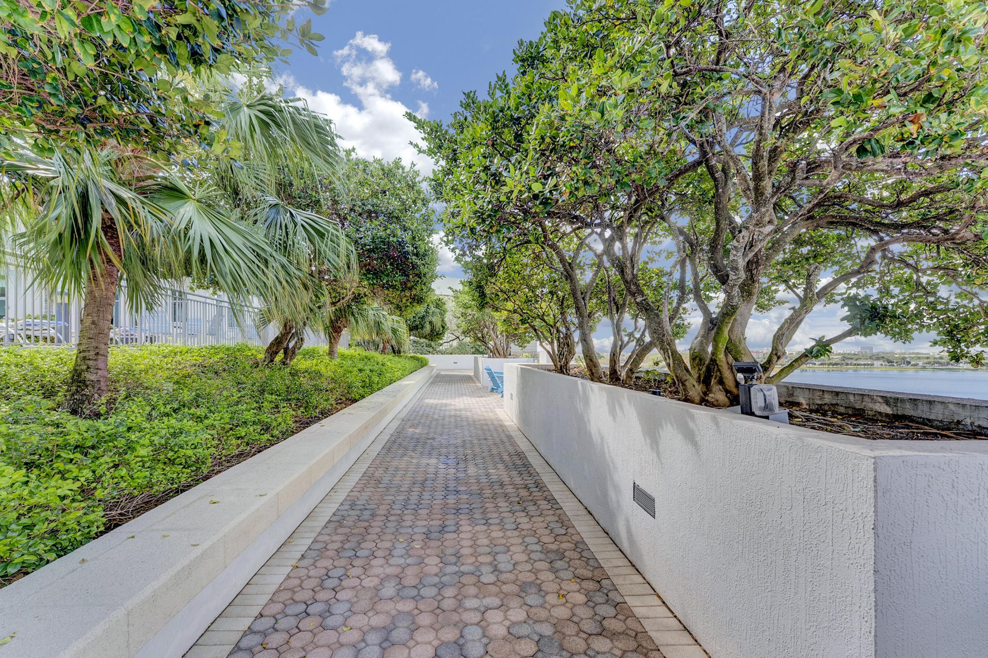 300 S Australian Avenue, Unit 502, West Palm Beach, FL 33401 Photo