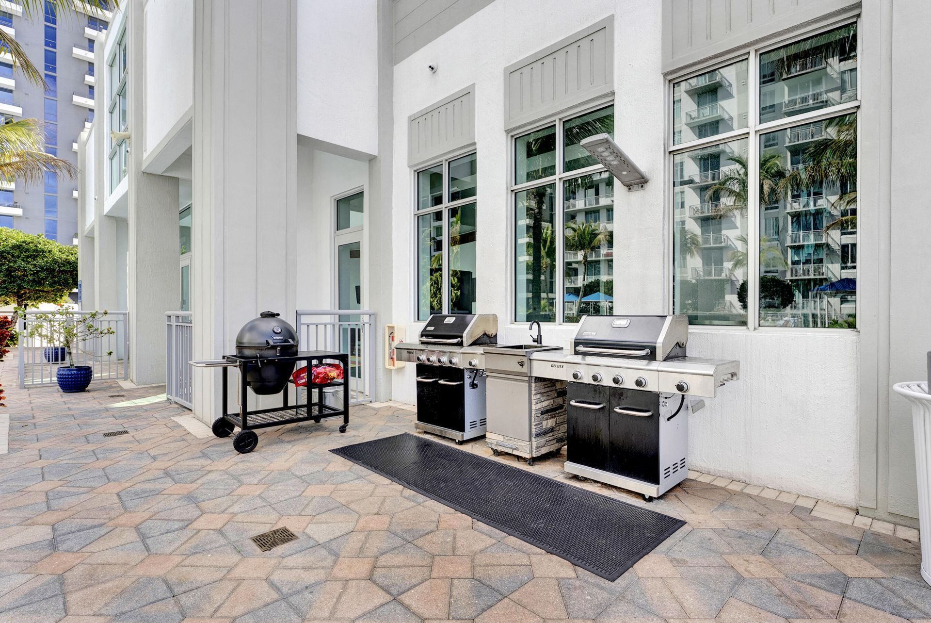 300 S Australian Avenue, Unit 502, West Palm Beach, FL 33401 Photo