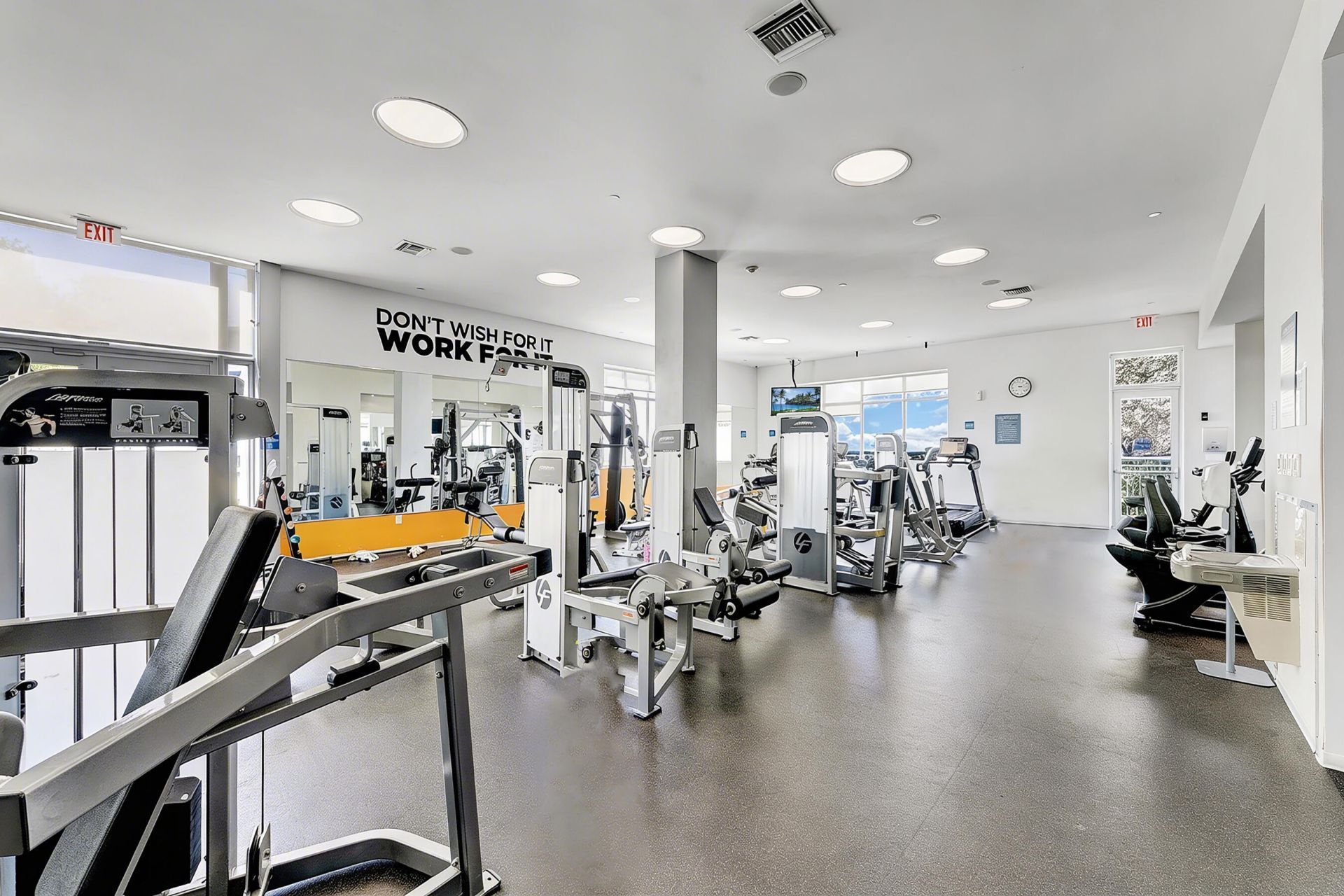 300 S Australian Avenue, Unit 502, West Palm Beach, FL 33401 Photo