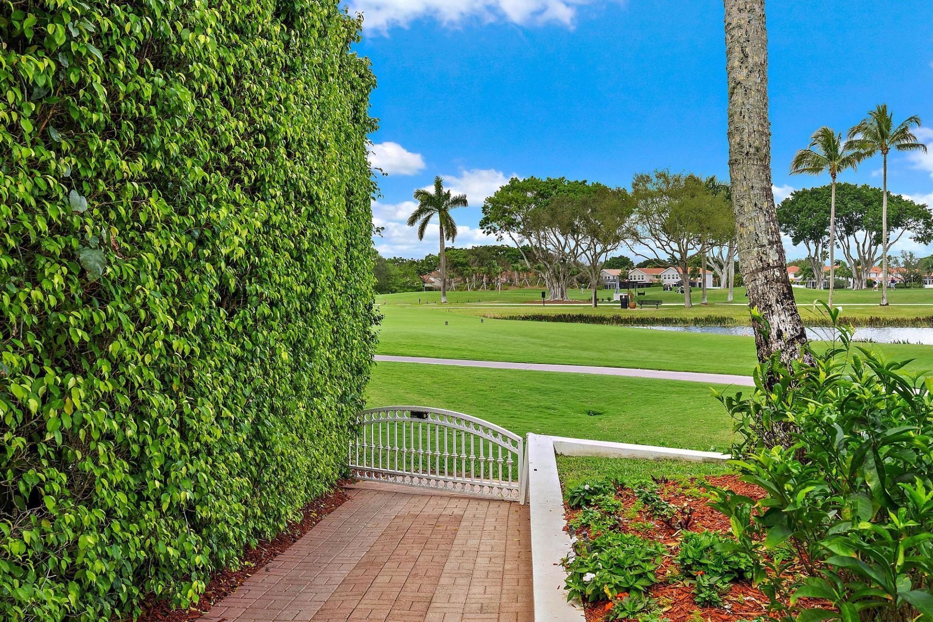 10246 Heronwood Lane, West Palm Beach, FL 33412 Photo