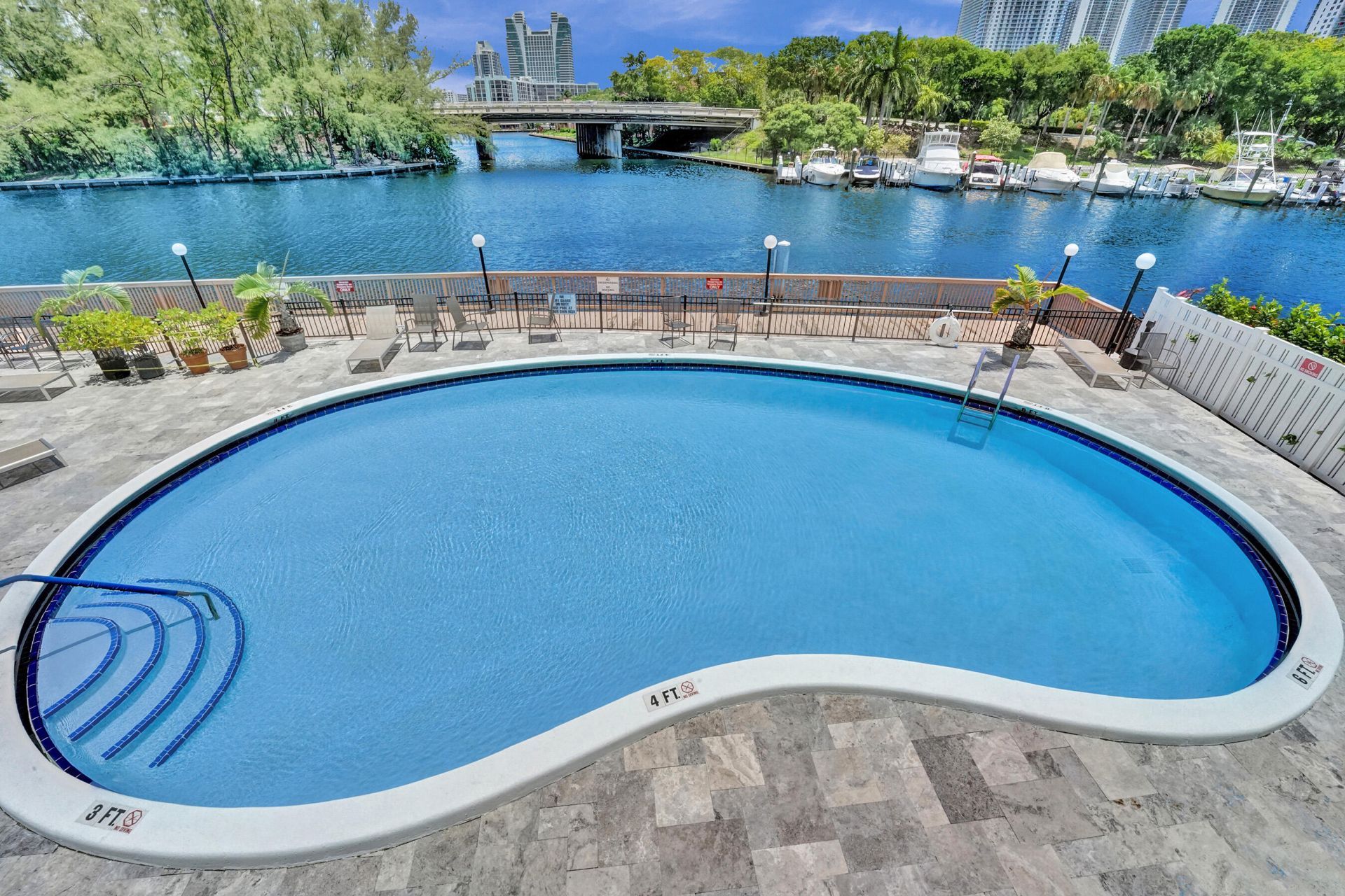 200 Diplomat Parkway, Unit 326, Hallandale Beach, FL 33009 Photo