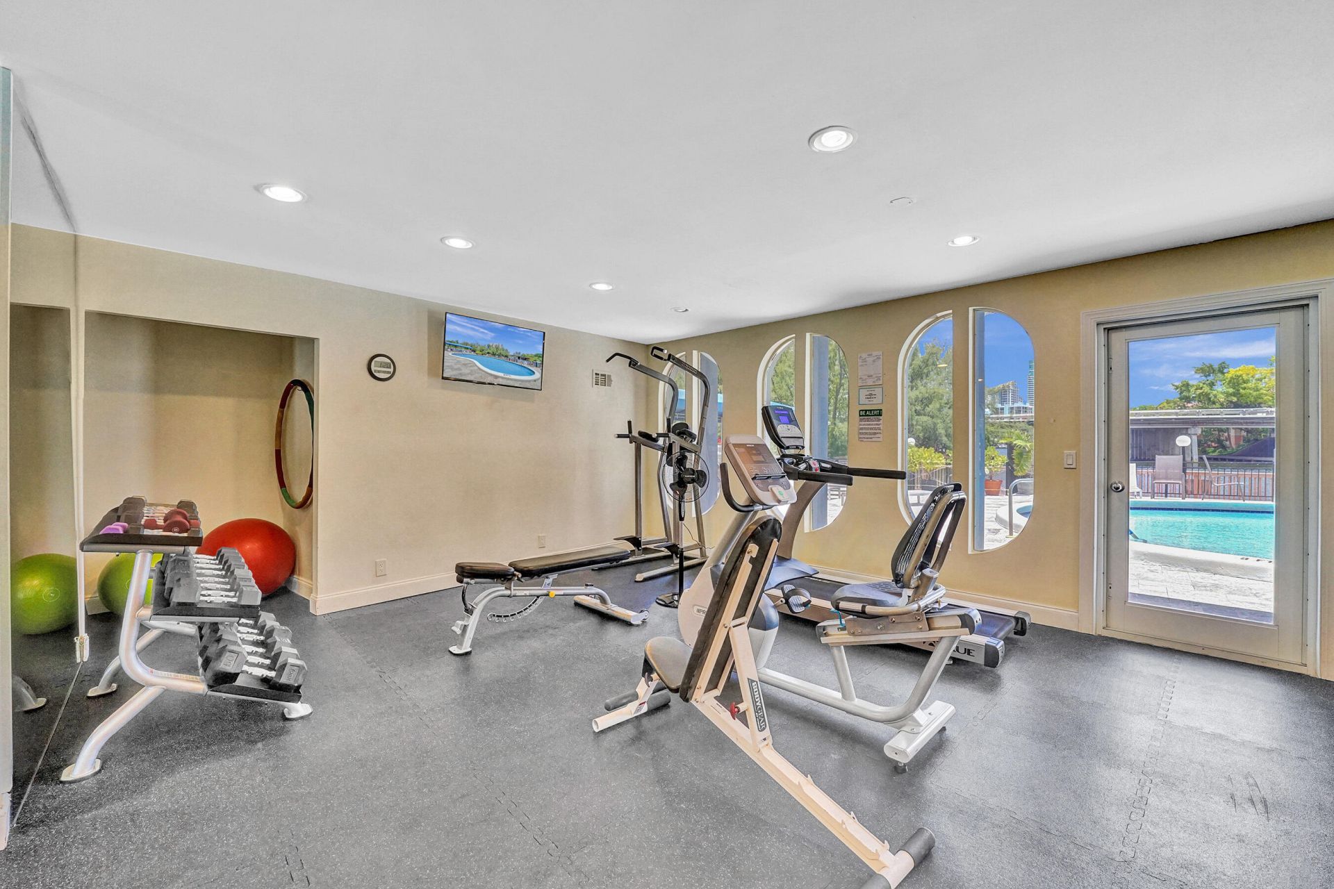 200 Diplomat Parkway, Unit 326, Hallandale Beach, FL 33009 Photo