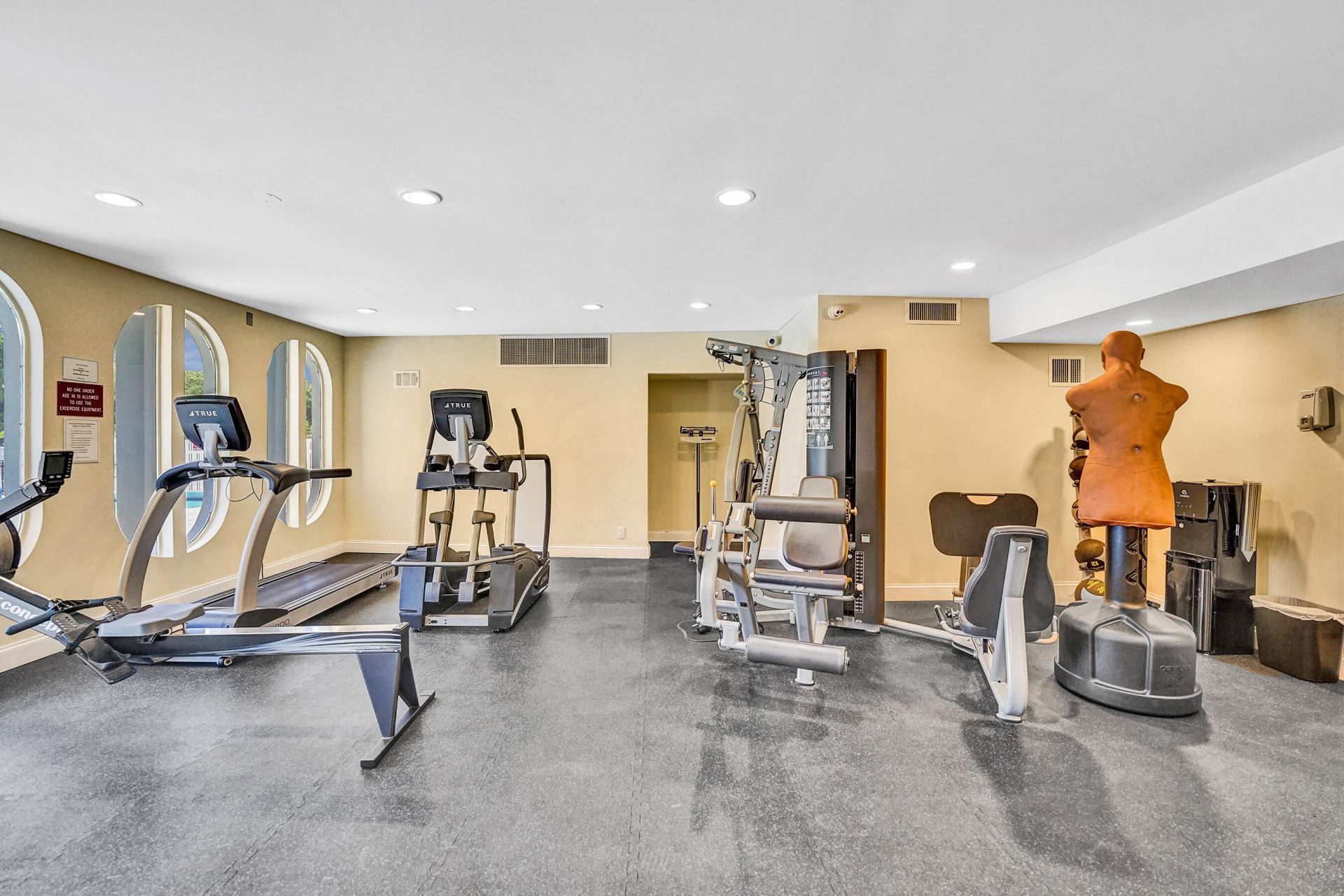 200 Diplomat Parkway, Unit 326, Hallandale Beach, FL 33009 Photo