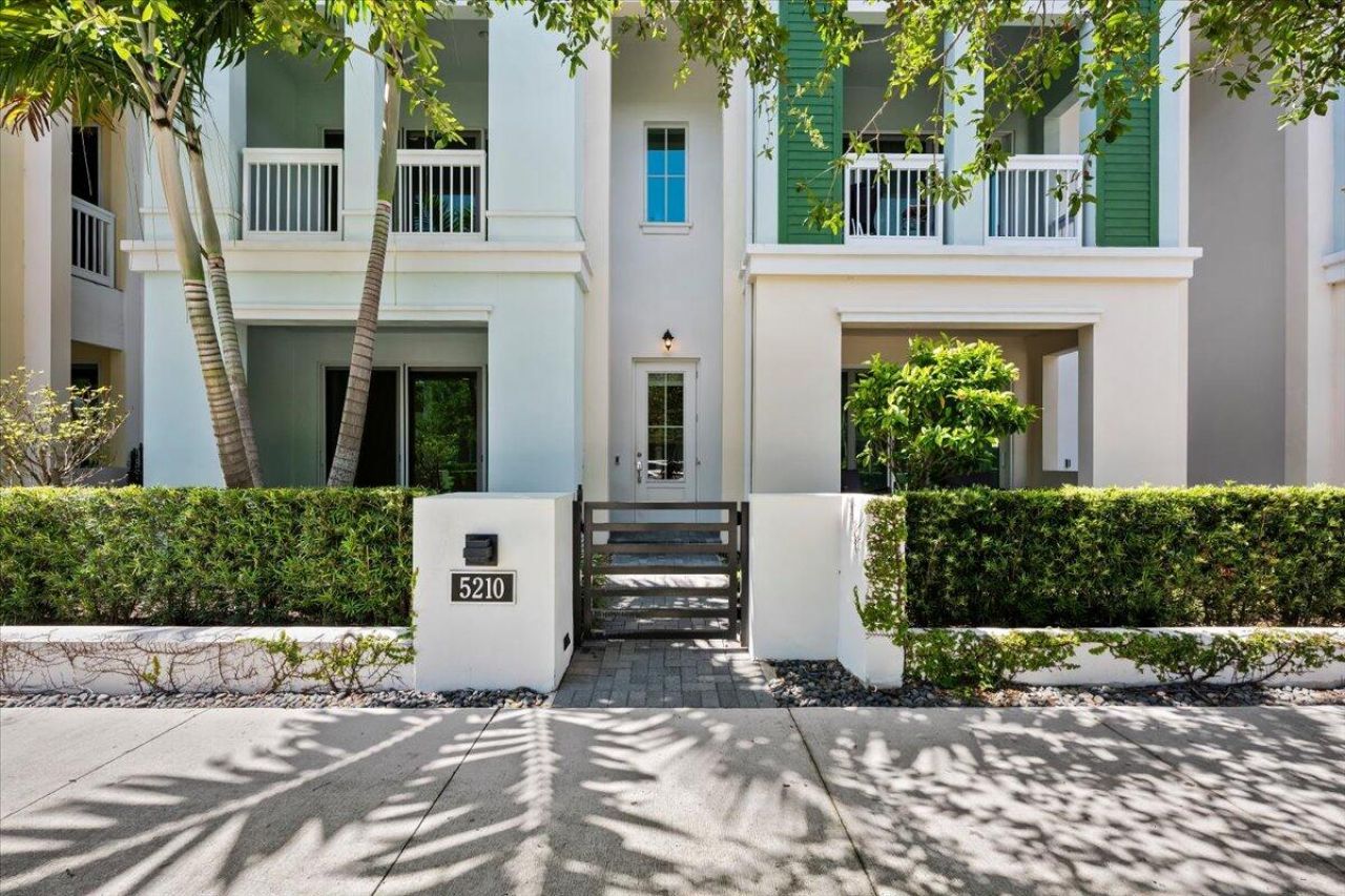 5210 Beckman Terrace, Palm Beach Gardens, FL 33418 Photo