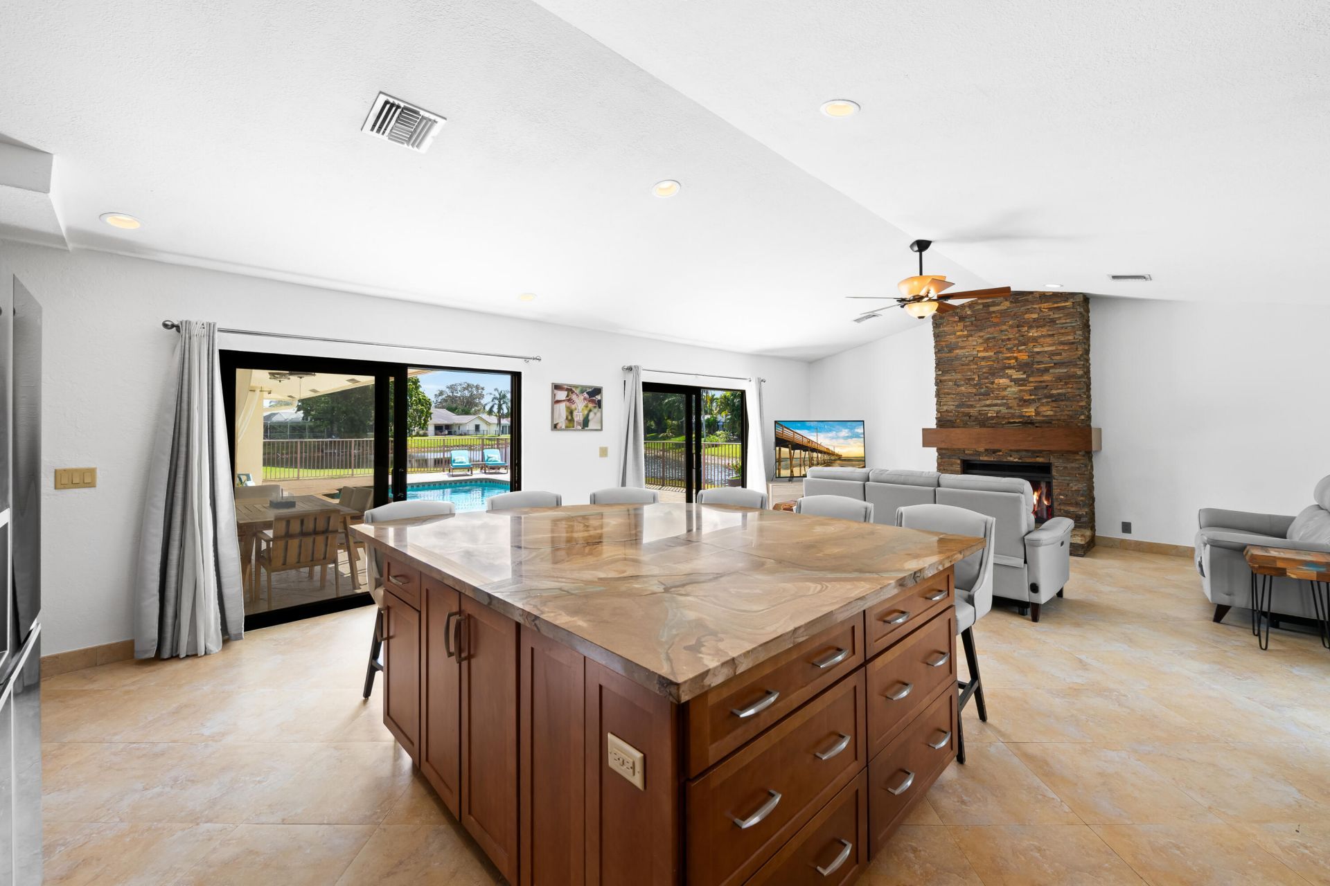 606 NW 112th Way, Coral Springs, FL 33071 Photo