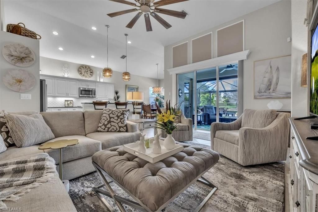 3750 Lakeview Isle Ct, Fort Myers, FL 33905 Photo