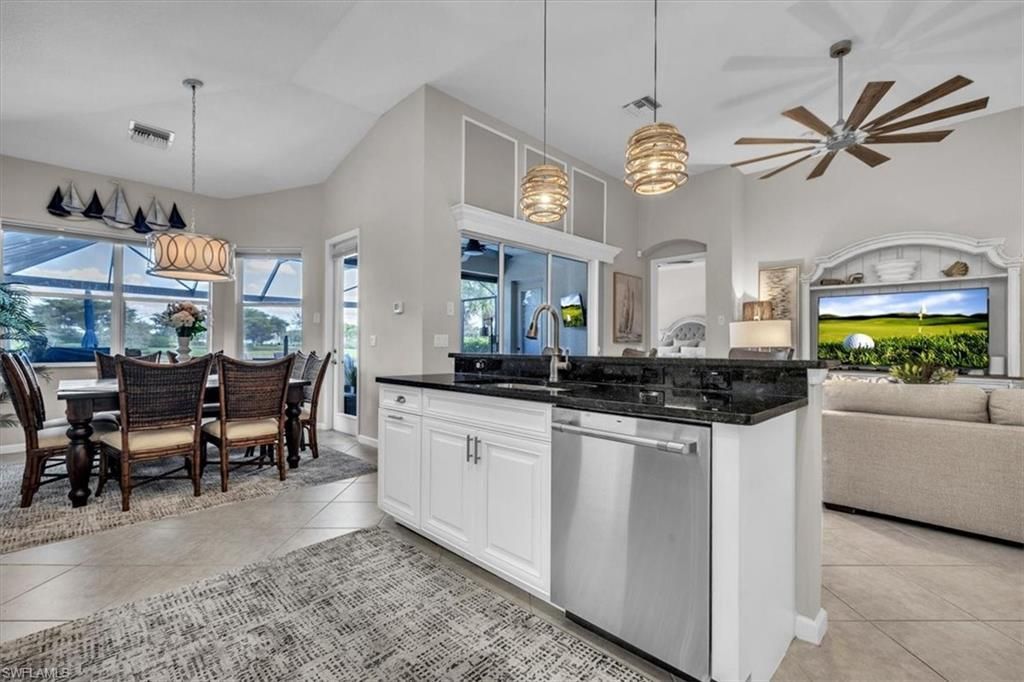 3750 Lakeview Isle Ct, Fort Myers, FL 33905 Photo