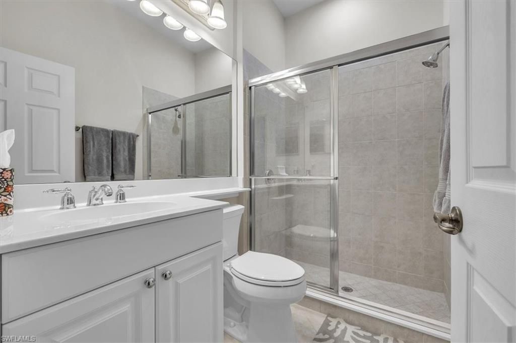 3750 Lakeview Isle Ct, Fort Myers, FL 33905 Photo