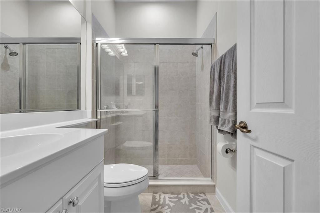 3750 Lakeview Isle Ct, Fort Myers, FL 33905 Photo