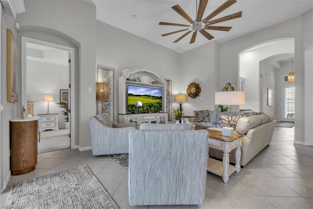 3750 Lakeview Isle Ct, Fort Myers, FL 33905 Photo