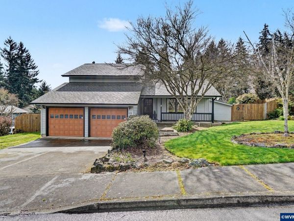 1028 Oakhill Av SE, Salem, OR 97302