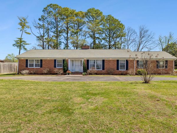 411 Apollo Dr, Murfreesboro, TN 37130