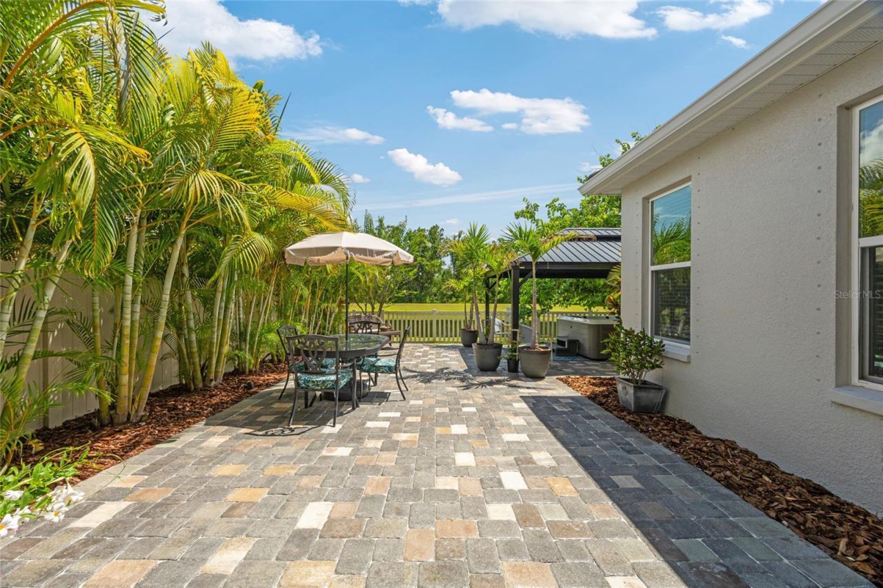 3532 Wicket Field Road, Lutz, FL 33548 Photo