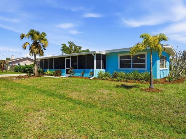 2400 PINE COURT, NOKOMIS, FL 34275