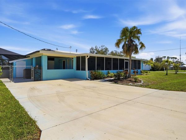 2400 PINE COURT, NOKOMIS, FL 34275