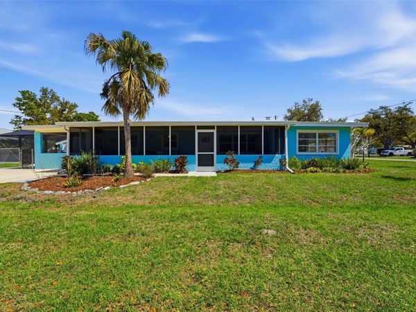 2400 PINE COURT , NOKOMIS, FL 34275