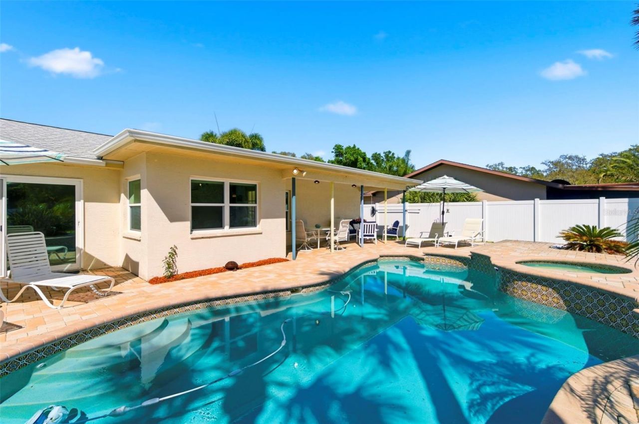 11932 99th Avenue, Seminole, FL 33772 Photo