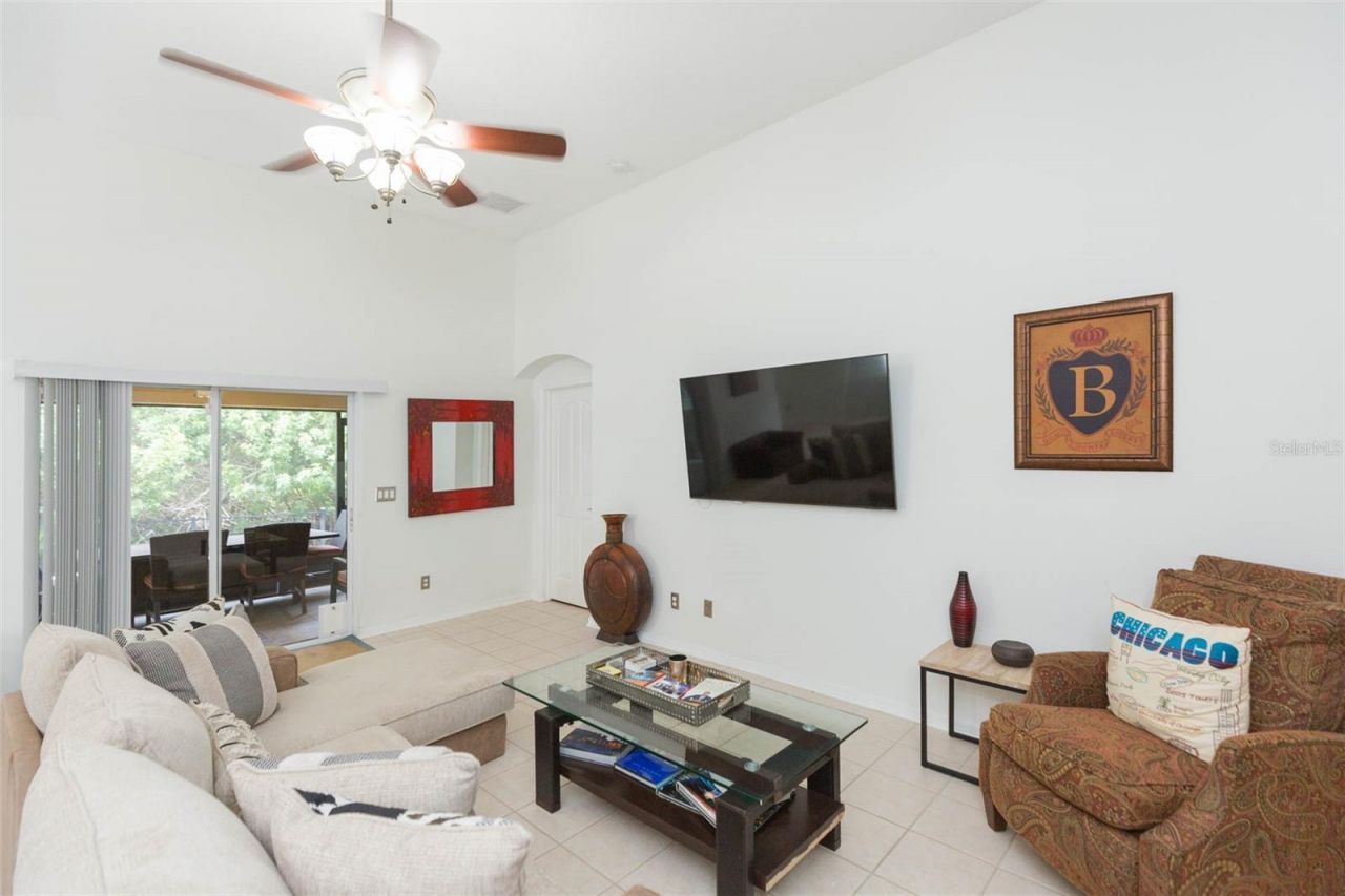 876 Addison Drive Ne, Saint Petersburg, FL 33716 Photo