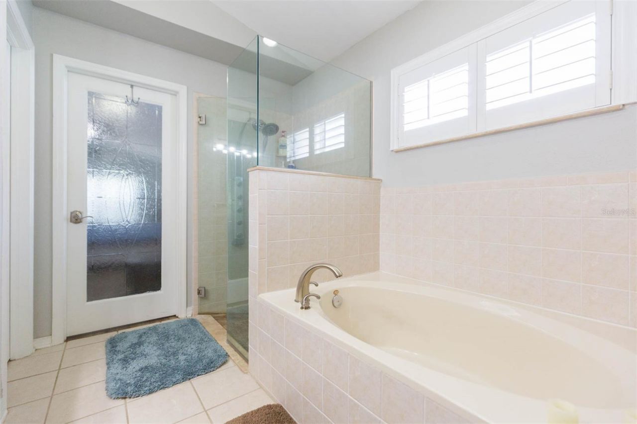 876 Addison Drive Ne, Saint Petersburg, FL 33716 Photo