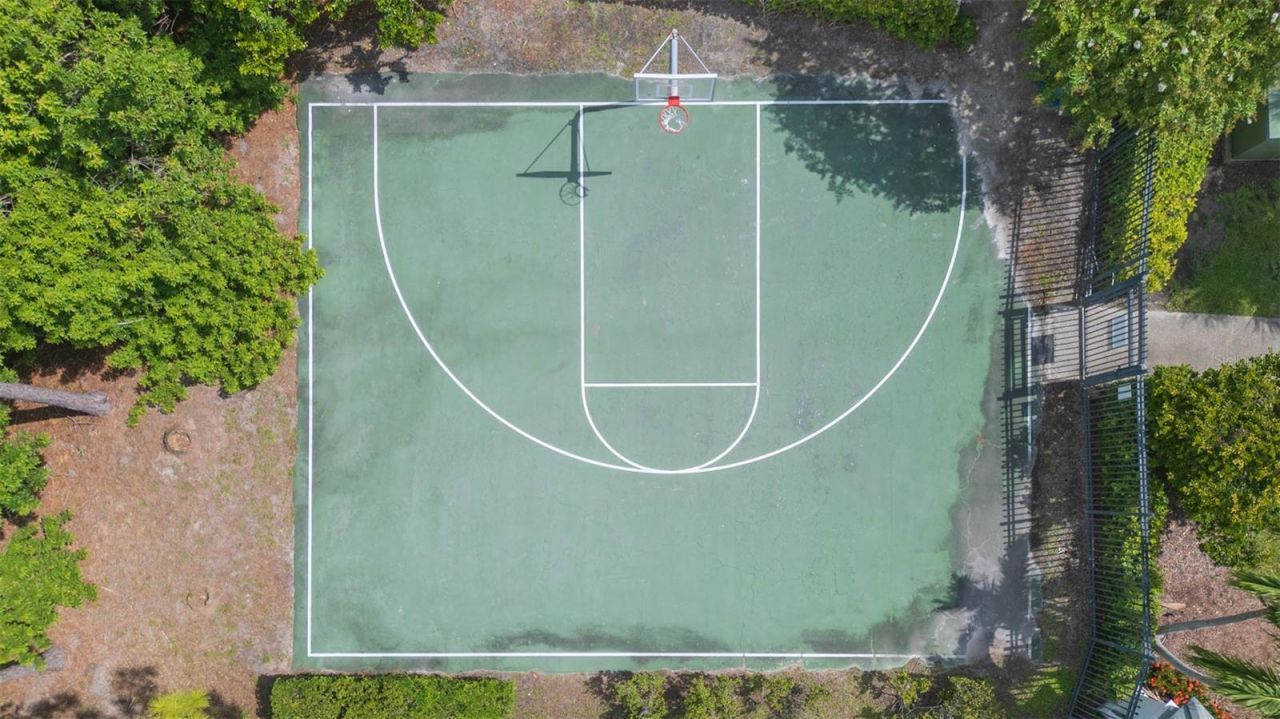 876 Addison Drive Ne, Saint Petersburg, FL 33716 Photo