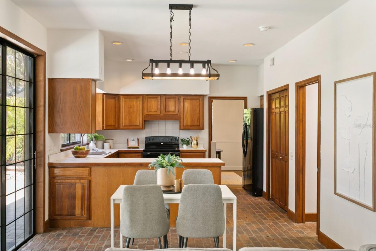 6404 Josephine Arbor Place, Temple Terrace, FL 33617 Photo