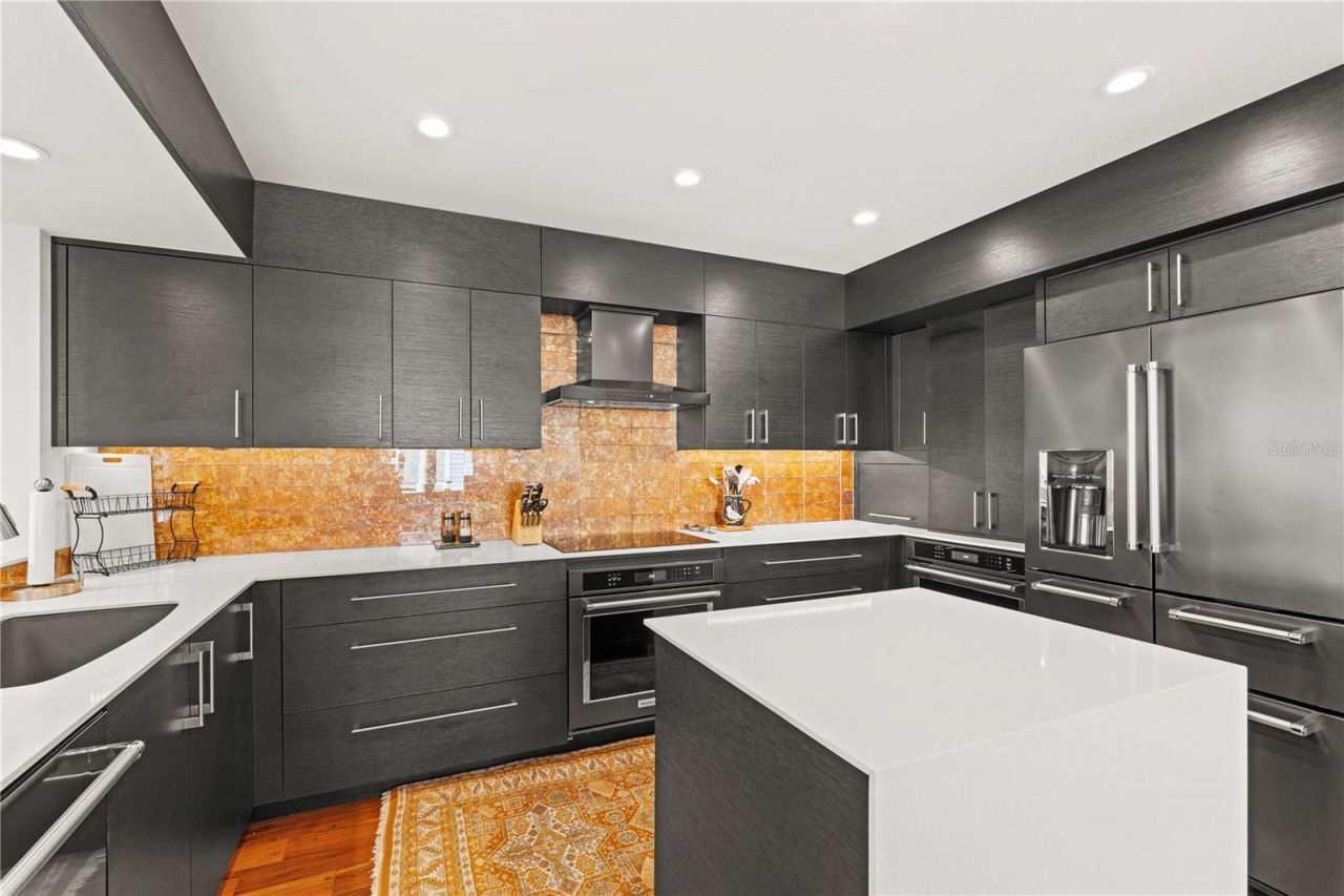 26 Tidy Island Boulevard, Bradenton, FL 34210 Photo