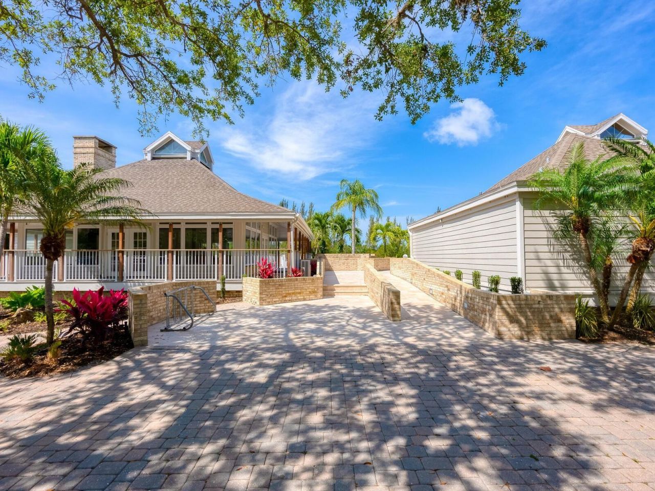 26 Tidy Island Boulevard, Bradenton, FL 34210 Photo