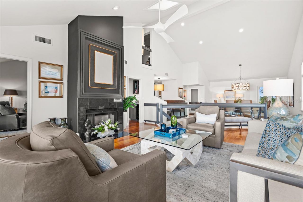 26 Tidy Island Boulevard, Bradenton, FL 34210 Photo