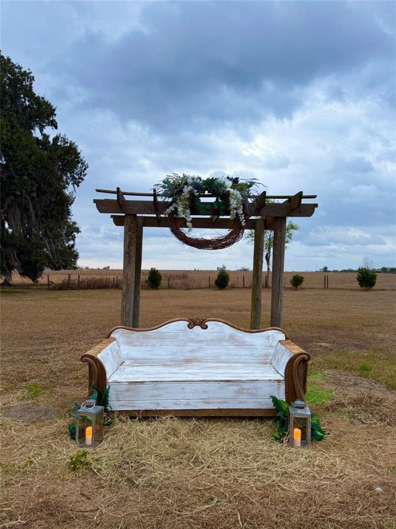 15300 Lake Iola Road, Dade City, FL 33523 Photo