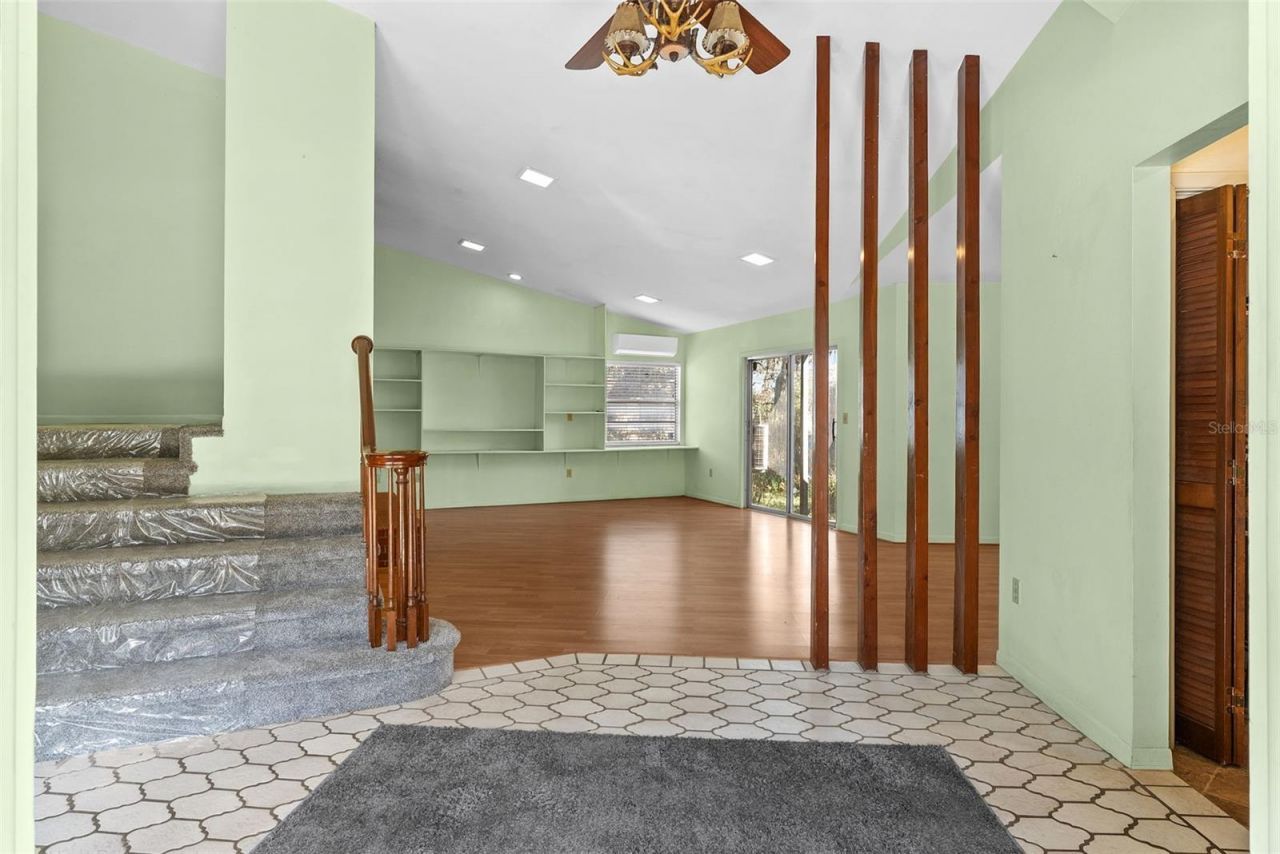 15300 Lake Iola Road, Dade City, FL 33523 Photo