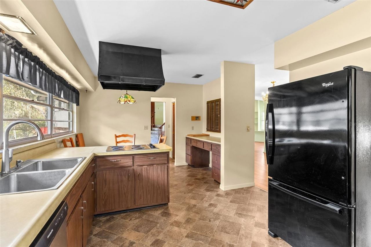 15300 Lake Iola Road, Dade City, FL 33523 Photo