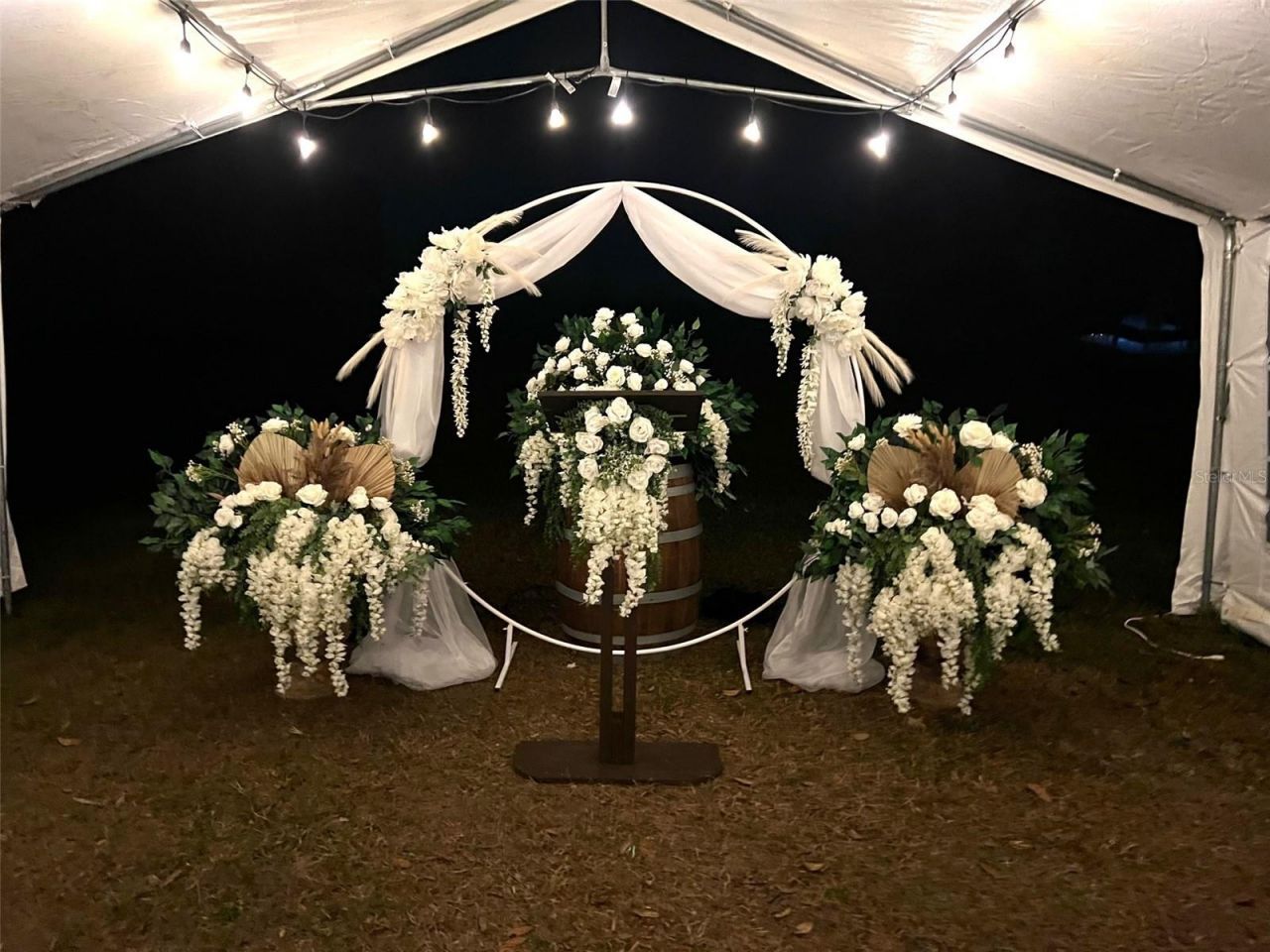 15300 Lake Iola Road, Dade City, FL 33523 Photo