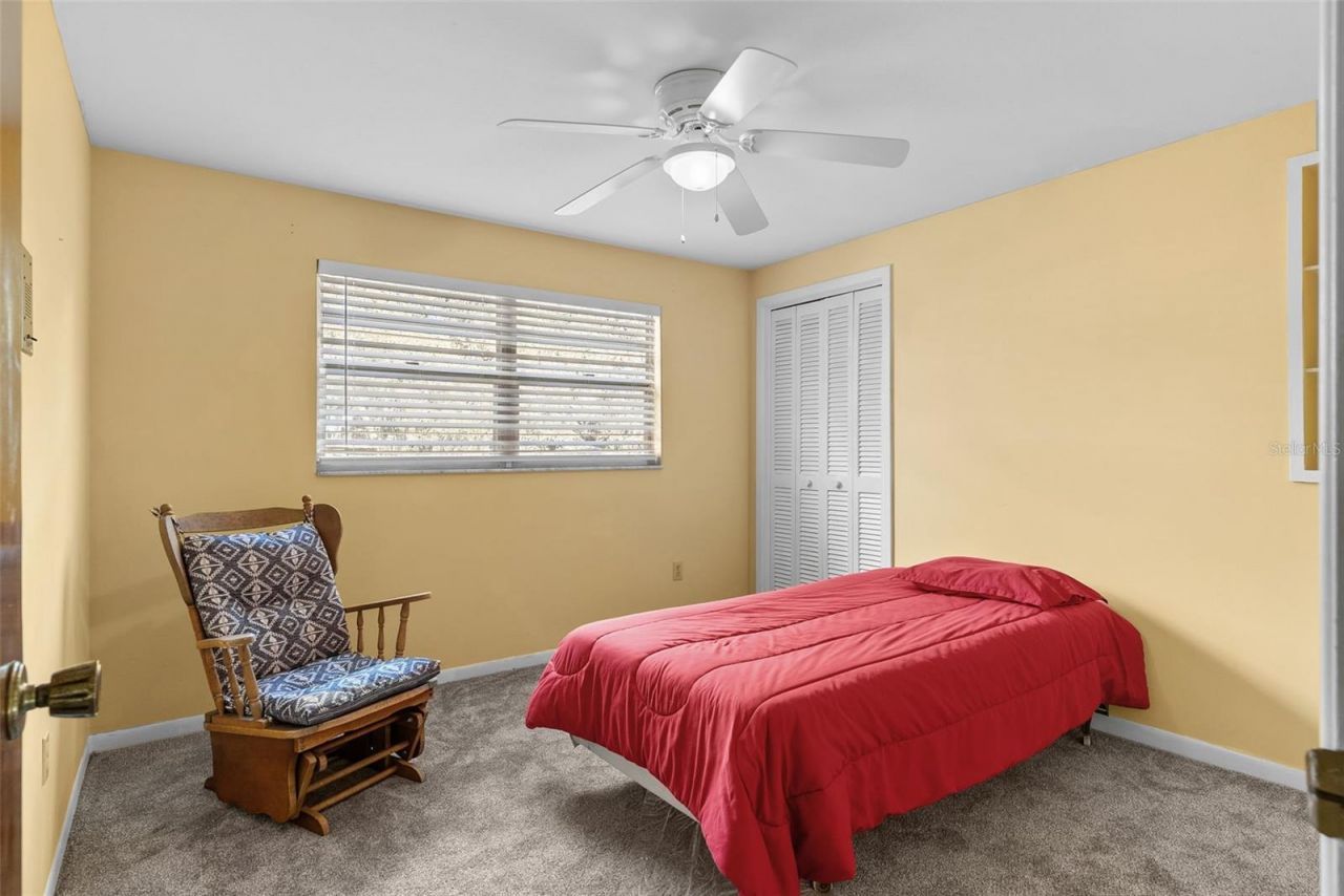 15300 Lake Iola Road, Dade City, FL 33523 Photo