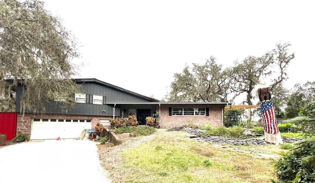 15300 Lake Iola Road, Dade City, FL 33523 Photo