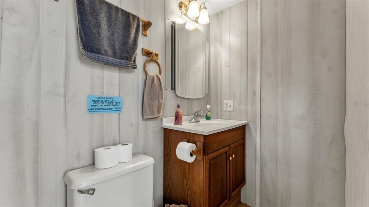 15300 Lake Iola Road, Dade City, FL 33523 Photo