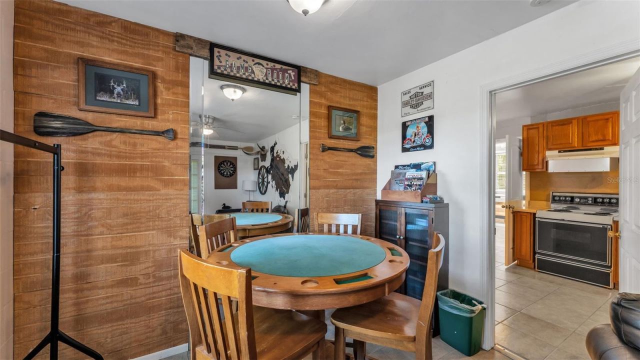 15300 Lake Iola Road, Dade City, FL 33523 Photo