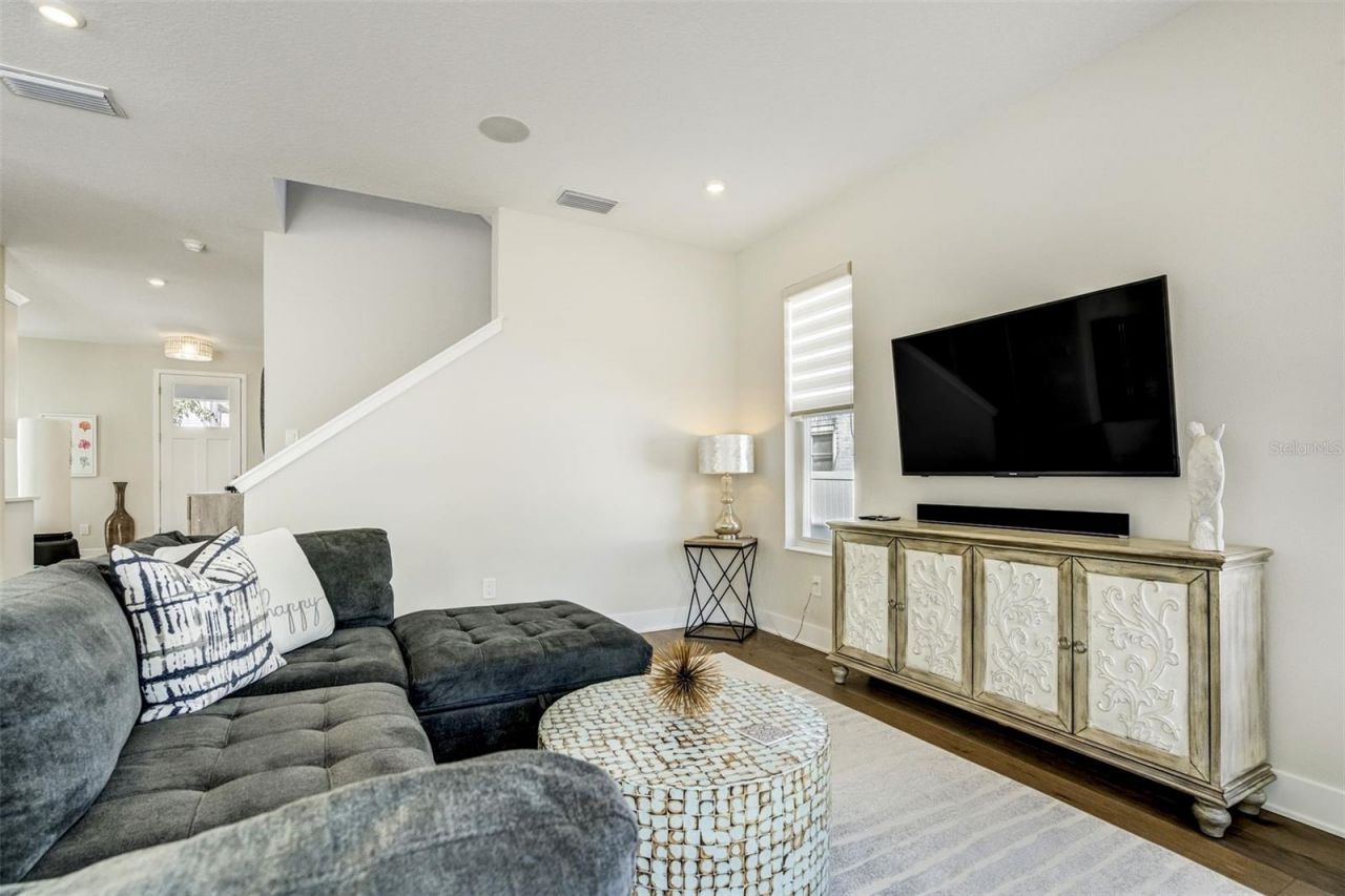 2716 13th Avenue N, Saint Petersburg, FL 33713 Photo