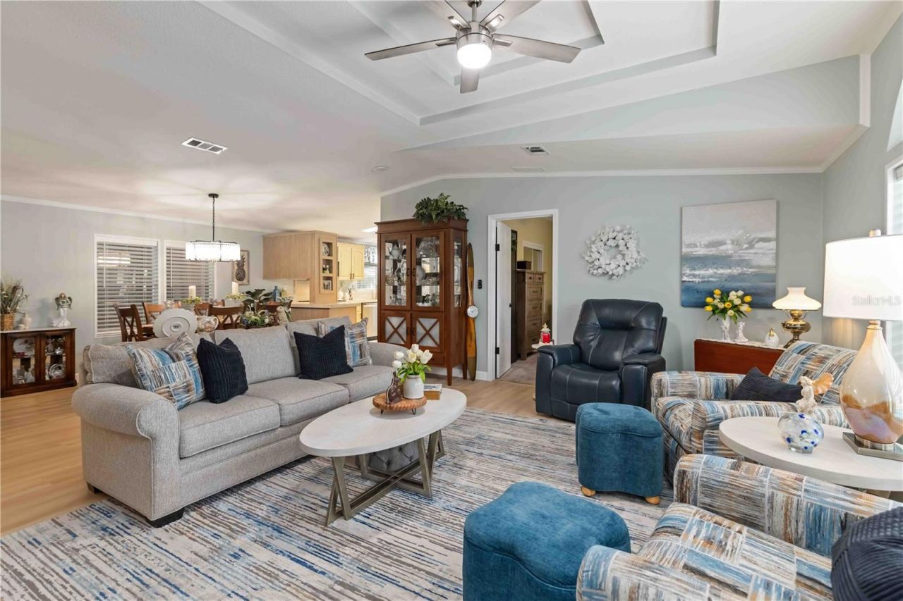 8521 Countess Avenue Circle, Palmetto, FL 34221 Photo