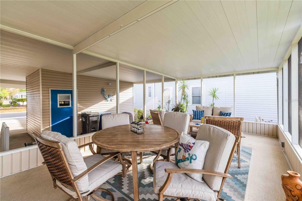 8521 Countess Avenue Circle, Palmetto, FL 34221 Photo