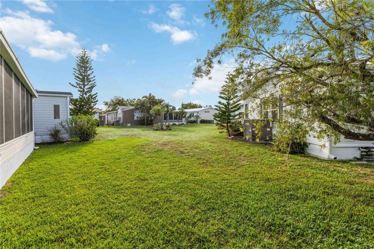 8521 Countess Avenue Circle, Palmetto, FL 34221 Photo