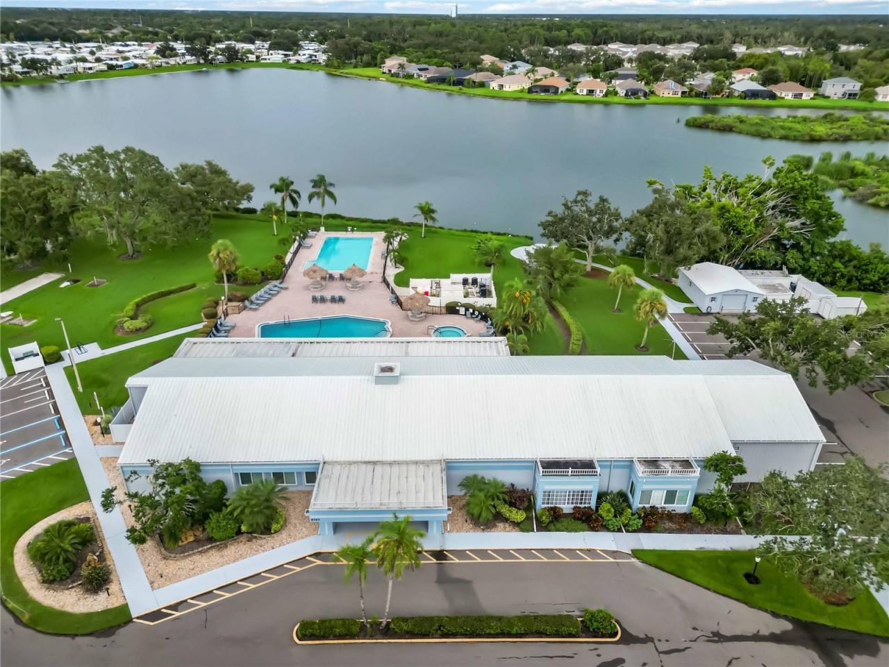 8521 Countess Avenue Circle, Palmetto, FL 34221 Photo