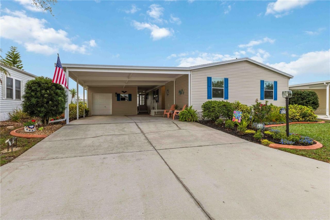 8521 Countess Avenue Circle, Palmetto, FL 34221 Photo