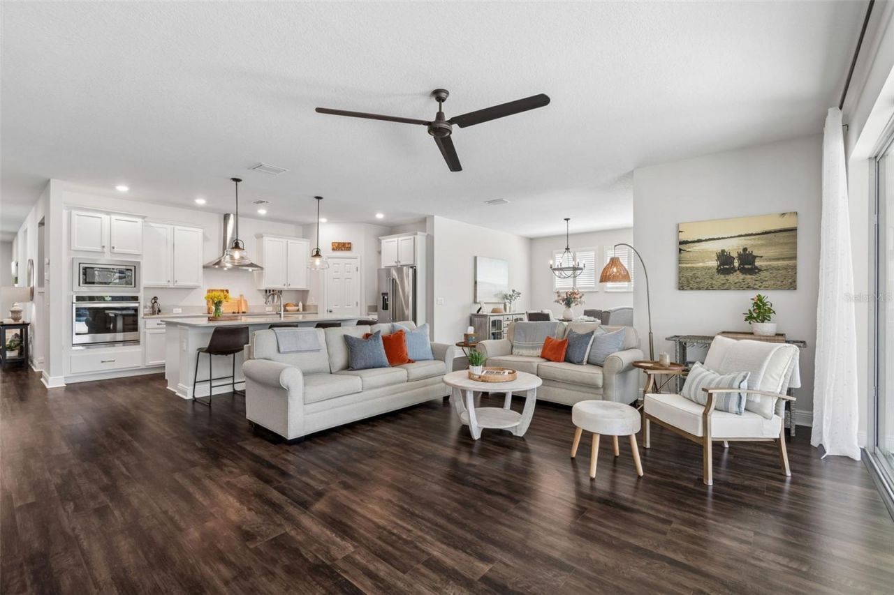 4910 Lakeshore Oaks Court, Tampa, FL 33624 Photo