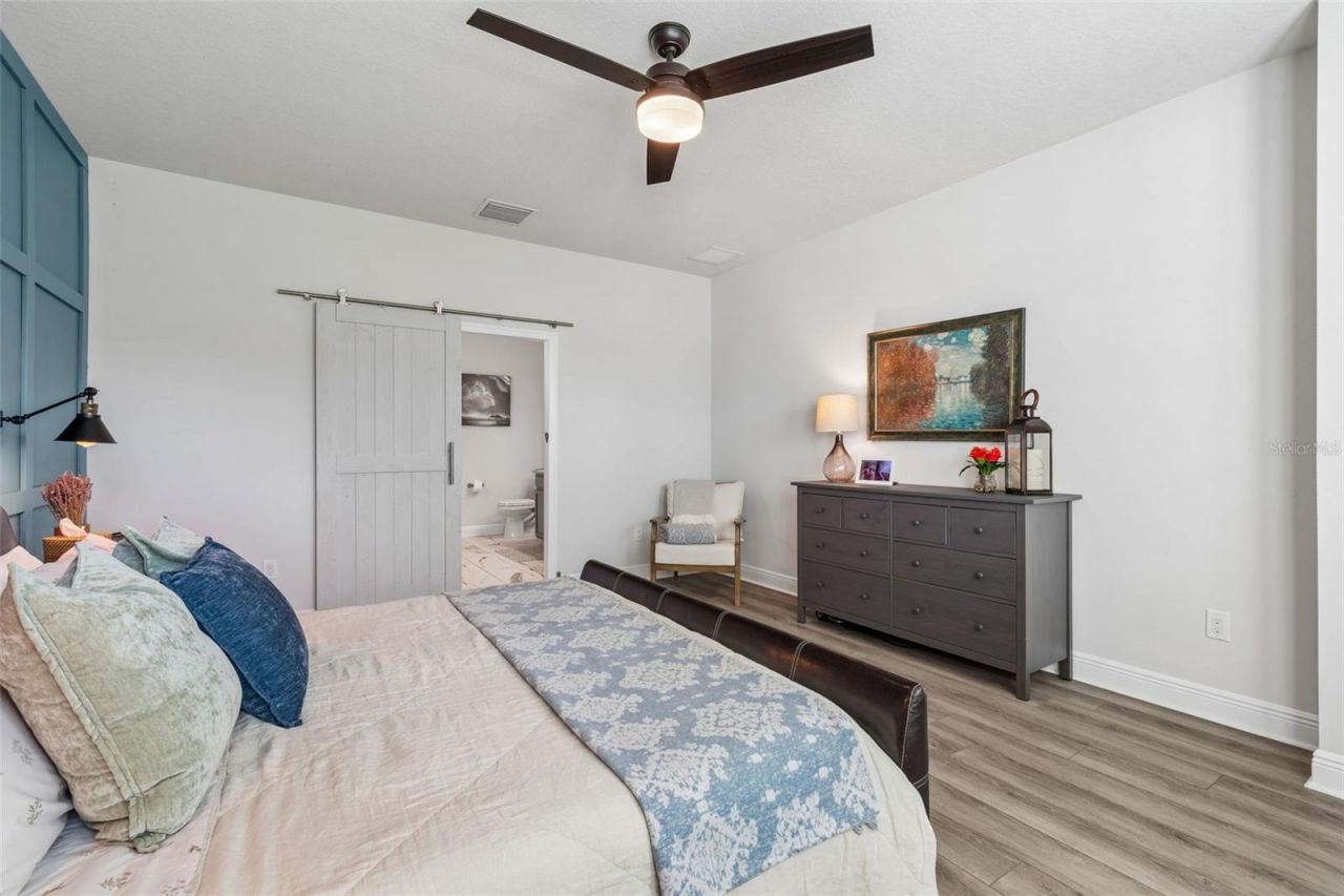 4910 Lakeshore Oaks Court, Tampa, FL 33624 Photo