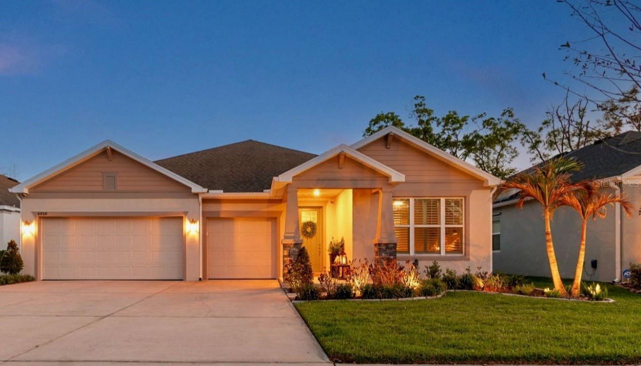 4910 Lakeshore Oaks Court, Tampa, FL 33624 Photo