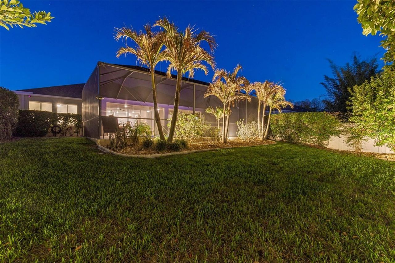 4910 Lakeshore Oaks Court, Tampa, FL 33624 Photo