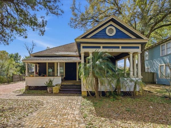 919 E 26TH AVENUE, TAMPA, FL 33605